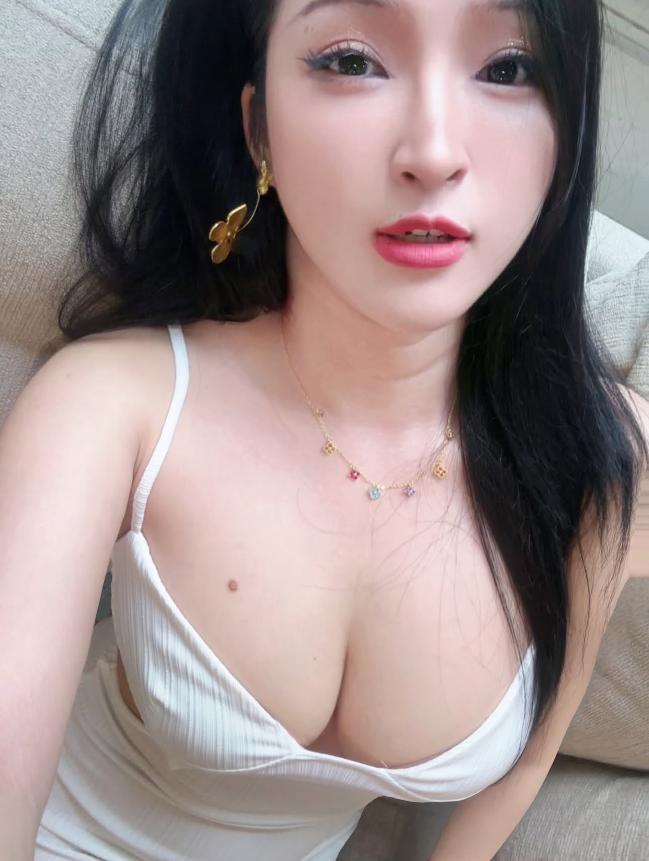 Ảnh nóng Trân 16 tủi